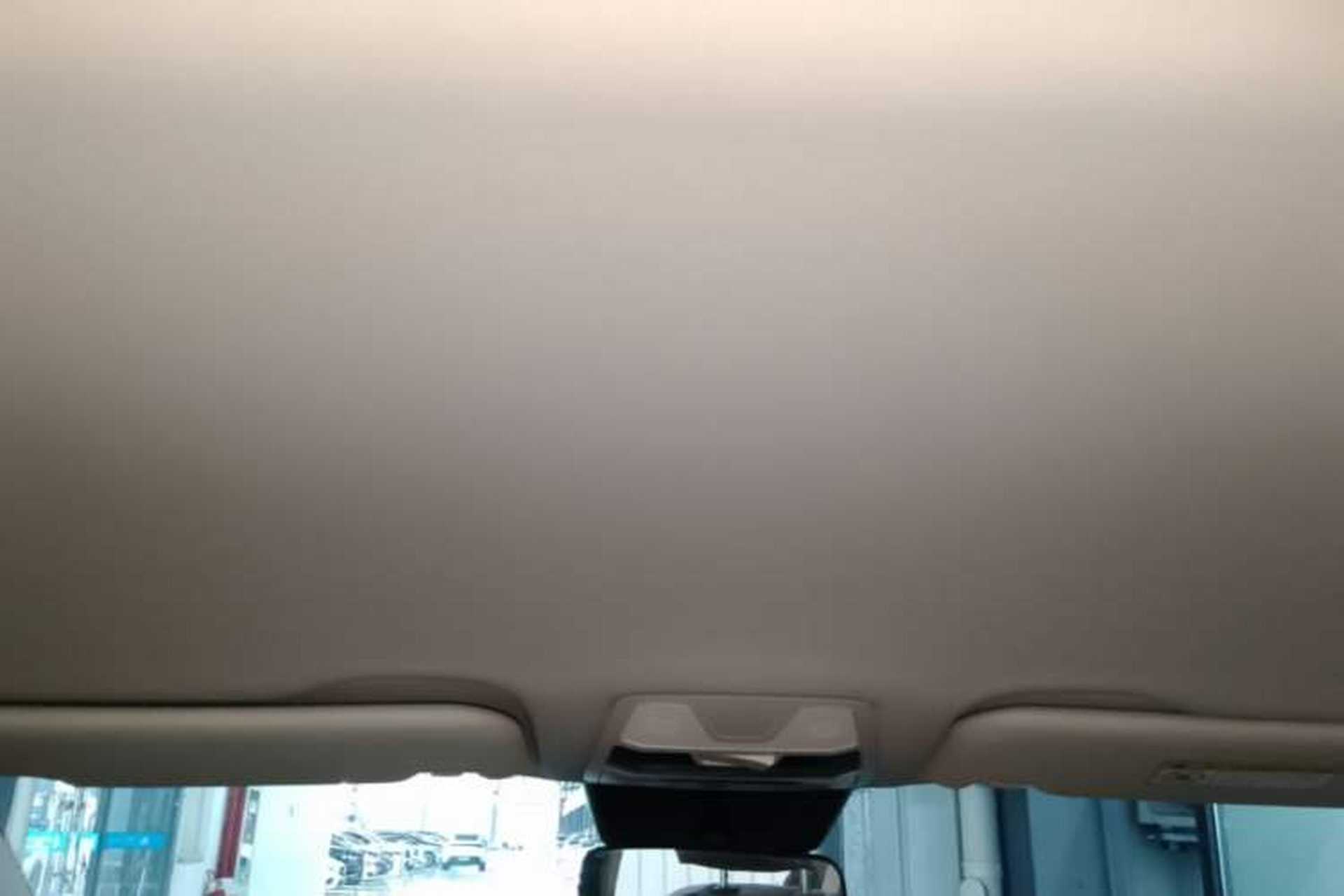 Used Hongqi E-QM5 2022 431 km Charge & Enjoy Edition Headliner