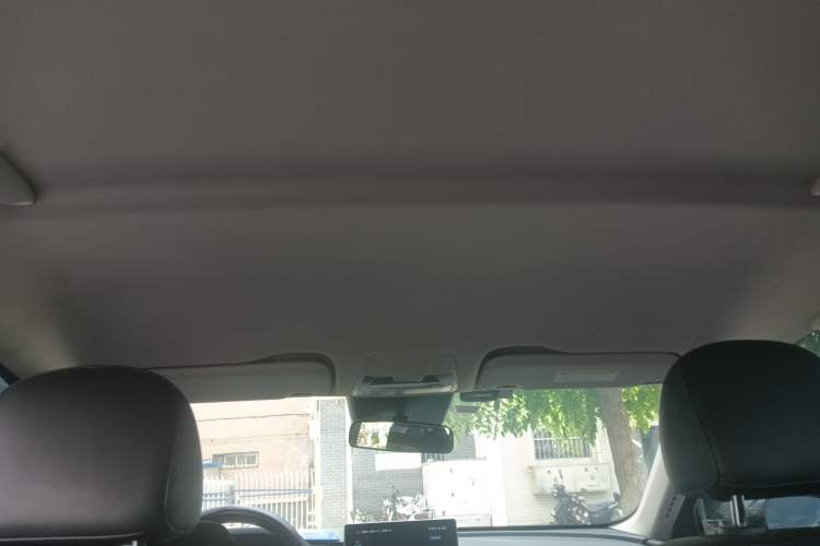 Used Hongqi E-QM5 2022 431 km Charge & Enjoy Edition Headliner