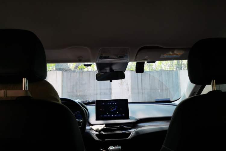 Used Hongqi E-QM5 2022 431 km Charge & Enjoy Edition Headliner