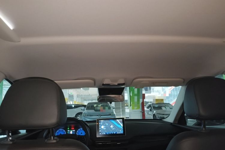Used Hongqi E-QM5 2022 431 km Charge & Enjoy Edition Headliner