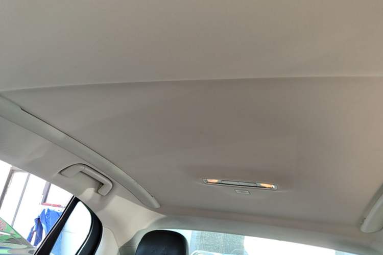 Used Hongqi E-QM5 2022 431 km Charge & Enjoy Edition Headliner