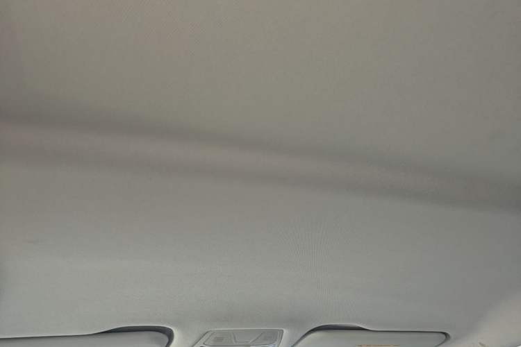 Used Hongqi E-QM5 2022 431 km Charge & Enjoy Edition Headliner