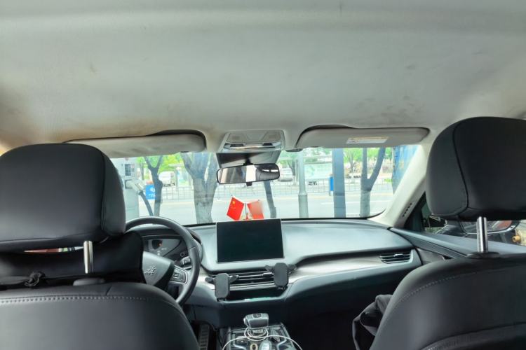 Used Hongqi E-QM5 2022 431 km Charge & Enjoy Edition Headliner
