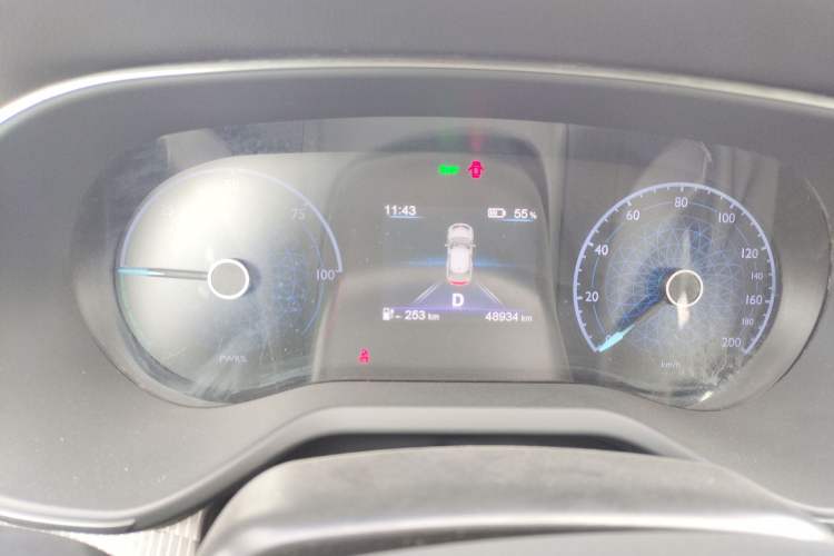 Used Hongqi E-QM5 2022 431 km Charge & Enjoy Edition Instrument Cluster