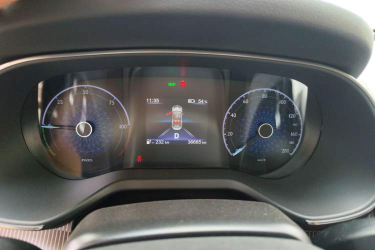 Used Hongqi E-QM5 2022 431 km Charge & Enjoy Edition Instrument Cluster
