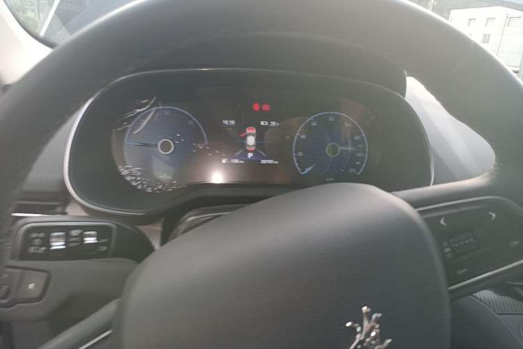 Used Hongqi E-QM5 2022 431 km Charge & Enjoy Edition Instrument Cluster