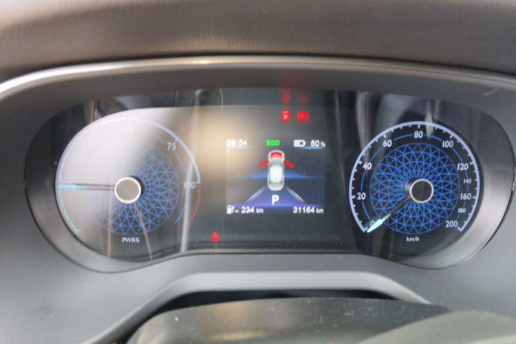 Used Hongqi E-QM5 2022 431 km Charge & Enjoy Edition Instrument Cluster