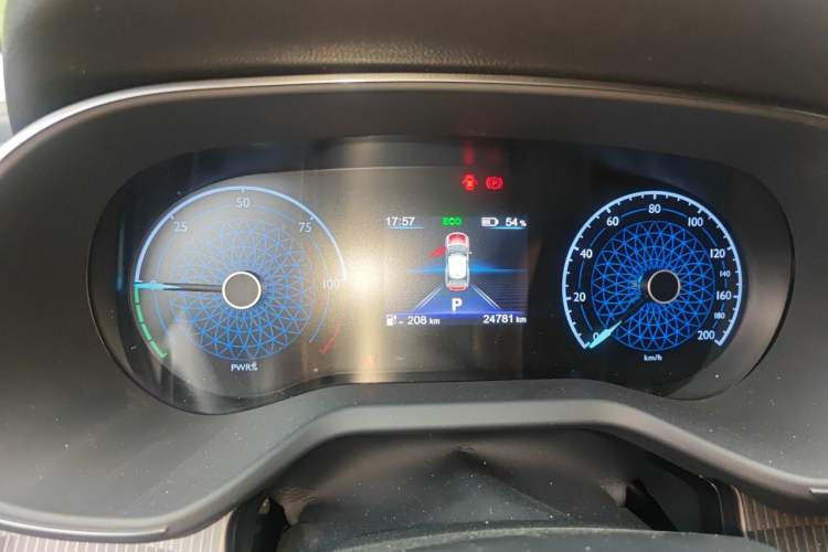 Used Hongqi E-QM5 2022 431 km Charge & Enjoy Edition Instrument Cluster