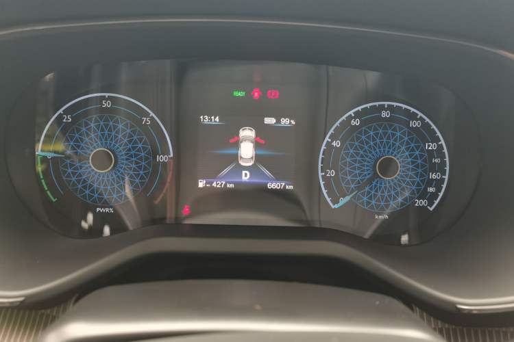 Used Hongqi E-QM5 2022 431 km Charge & Enjoy Edition Instrument Cluster