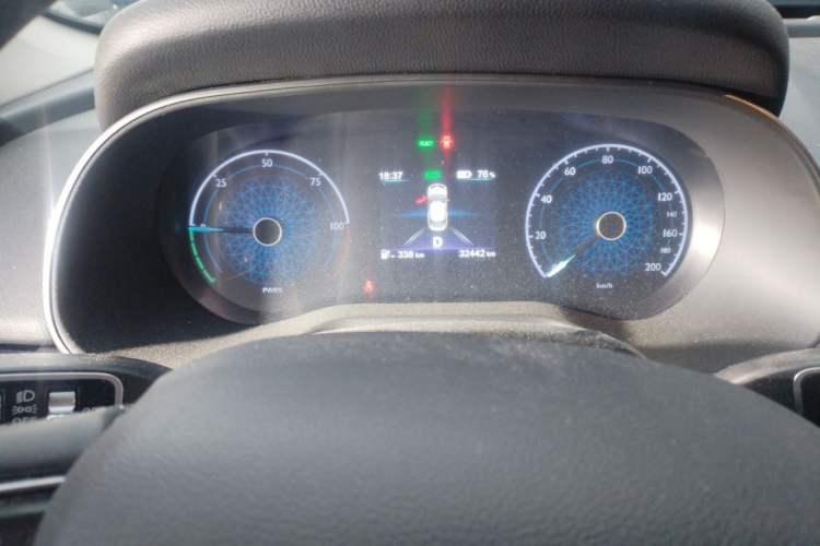 Used Hongqi E-QM5 2022 431 km Charge & Enjoy Edition Instrument Cluster