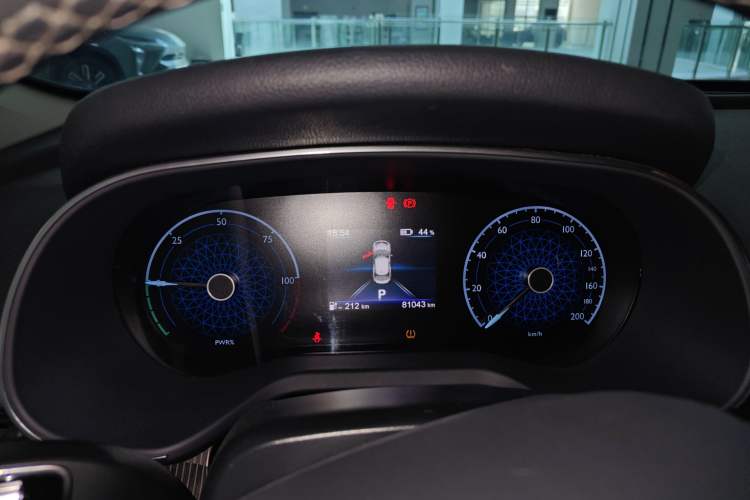 Used Hongqi E-QM5 2022 431 km Charge & Enjoy Edition Instrument Cluster