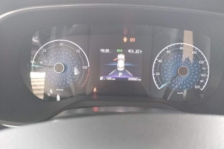 Used Hongqi E-QM5 2022 431 km Charge & Enjoy Edition Instrument Cluster