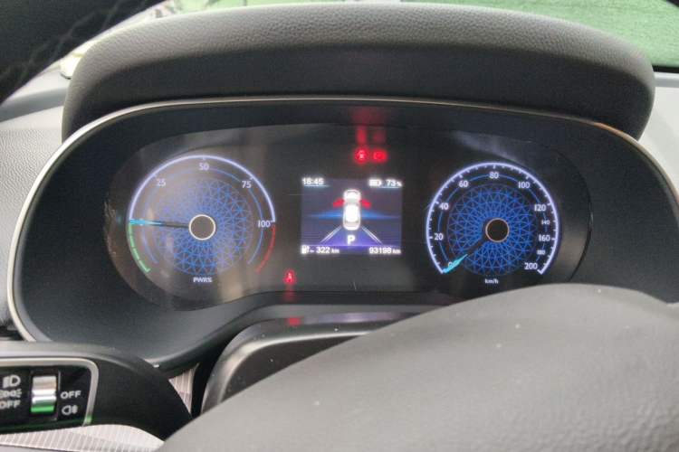 Used Hongqi E-QM5 2022 431 km Charge & Enjoy Edition Instrument Cluster