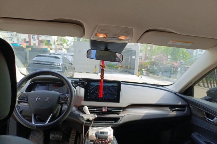 Used Hongqi E-QM5 2022 431 km Charge & Enjoy Edition Interior 1