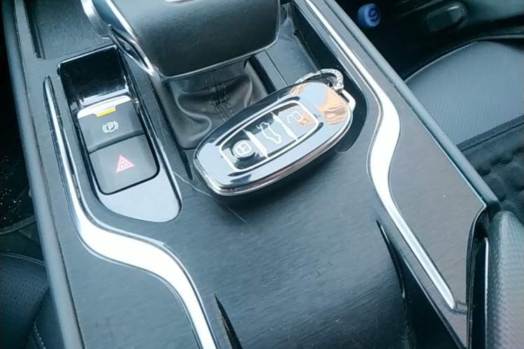 Used Hongqi E-QM5 2022 431 km Charge & Enjoy Edition Interior 1