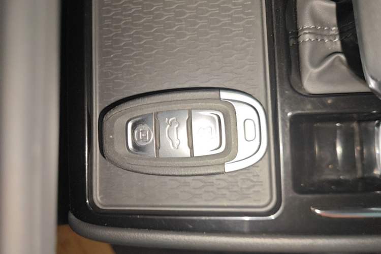 Used Hongqi E-QM5 2022 431 km Charge & Enjoy Edition Interior 1