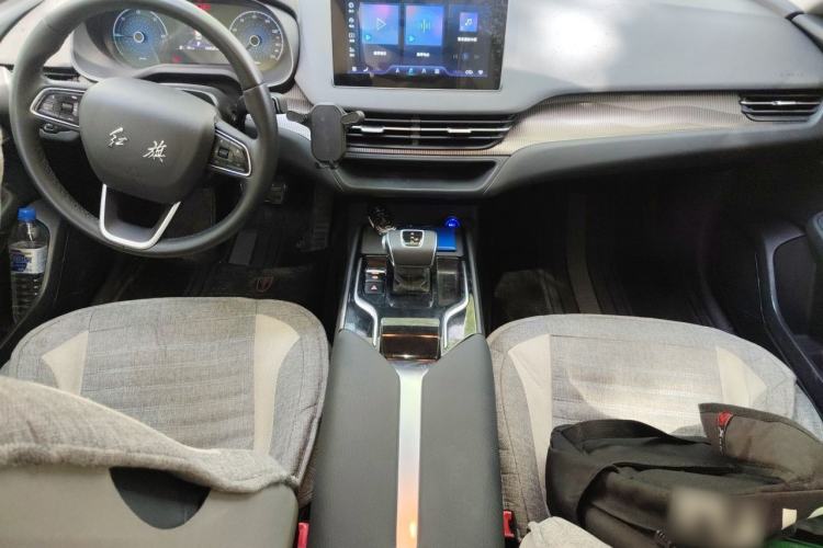 Used Hongqi E-QM5 2022 431 km Charge & Enjoy Edition Interior 2