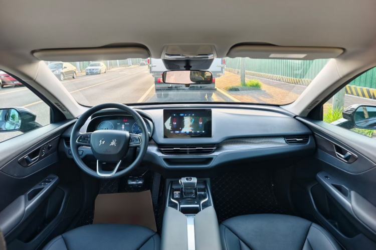 Used Hongqi E-QM5 2022 431 km Charge & Enjoy Edition Interior 3