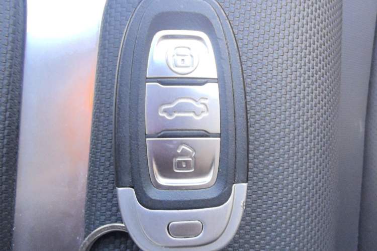 Used Hongqi E-QM5 2022 431 km Charge & Enjoy Edition Interior 4