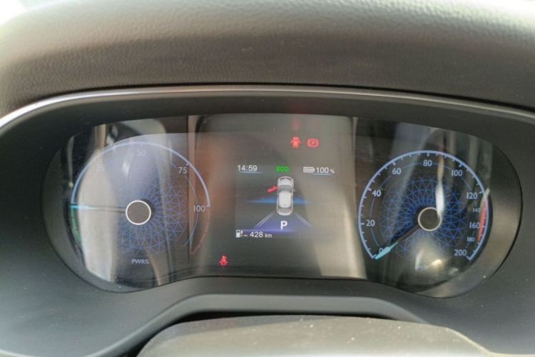 Used Hongqi E-QM5 2022 431 km Charge & Enjoy Edition Interior 6