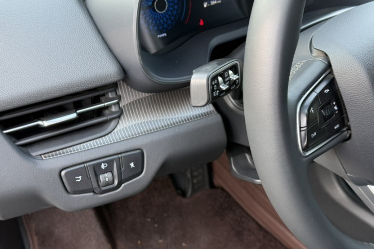 Used Hongqi E-QM5 2022 431 km Charge & Enjoy Edition Interior 7