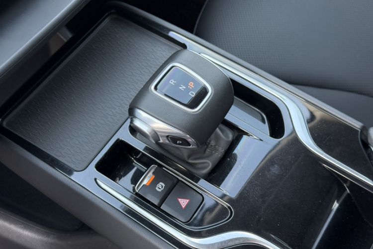 Used Hongqi E-QM5 2022 431 km Charge & Enjoy Edition Interior 8