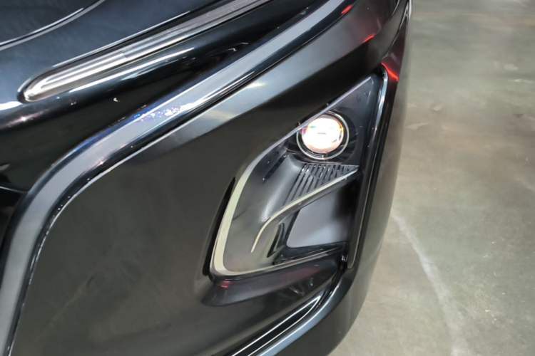 Used Hongqi E-QM5 2022 431 km Charge & Enjoy Edition Left Front Headlight