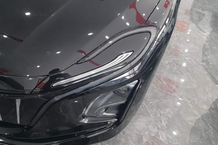Used Hongqi E-QM5 2022 431 km Charge & Enjoy Edition Left Front Headlight