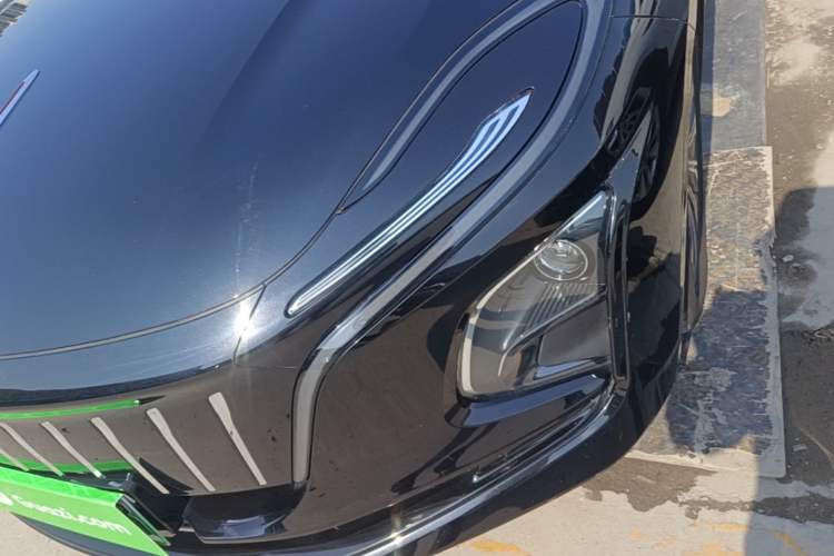 Used Hongqi E-QM5 2022 431 km Charge & Enjoy Edition Left Front Headlight
