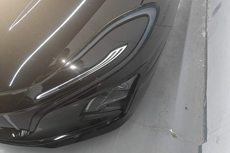 Used Hongqi E-QM5 2022 431 km Charge & Enjoy Edition Left Front Headlight