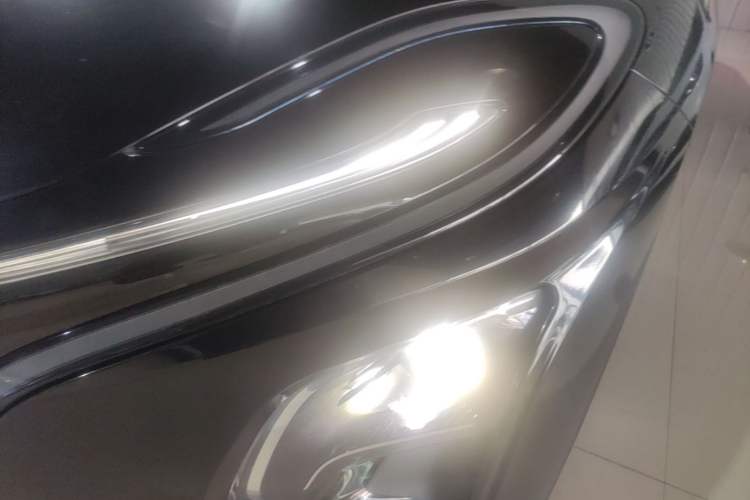Used Hongqi E-QM5 2022 431 km Charge & Enjoy Edition Left Front Headlight
