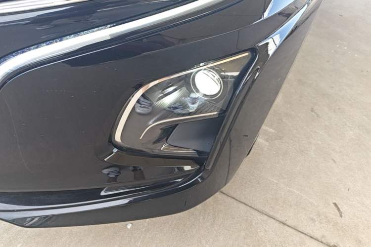 Used Hongqi E-QM5 2022 431 km Charge & Enjoy Edition Left Front Headlight