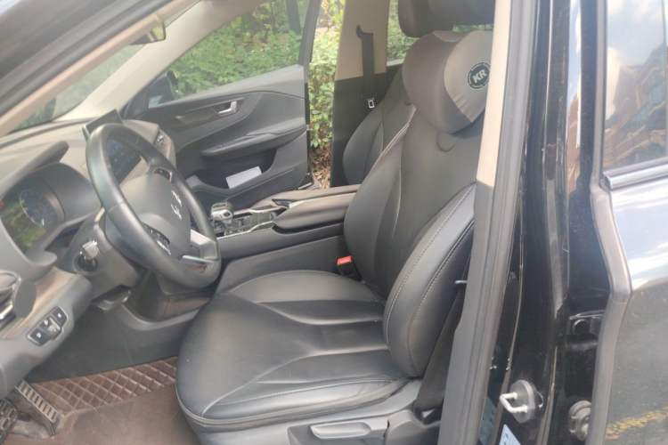 Used Hongqi E-QM5 2022 431 km Charge & Enjoy Edition Left Front Seat