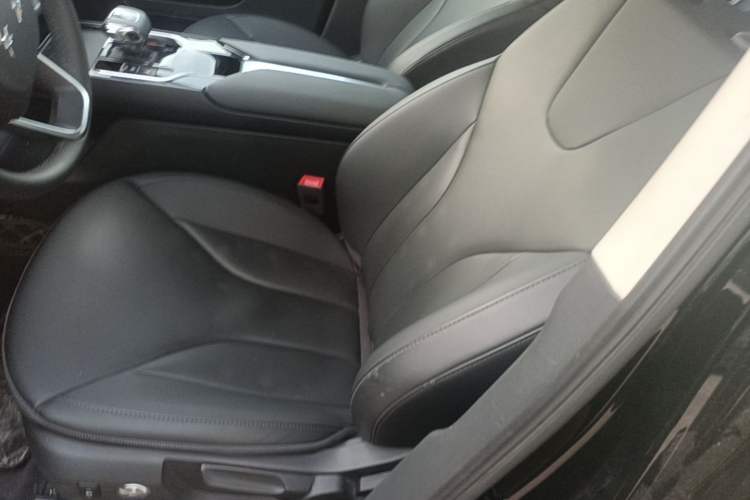 Used Hongqi E-QM5 2022 431 km Charge & Enjoy Edition Left Front Seat