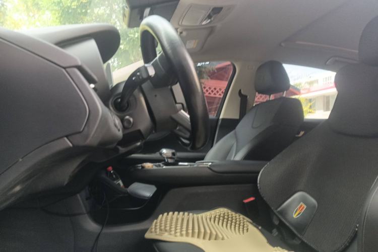Used Hongqi E-QM5 2022 431 km Charge & Enjoy Edition Left Front Seat