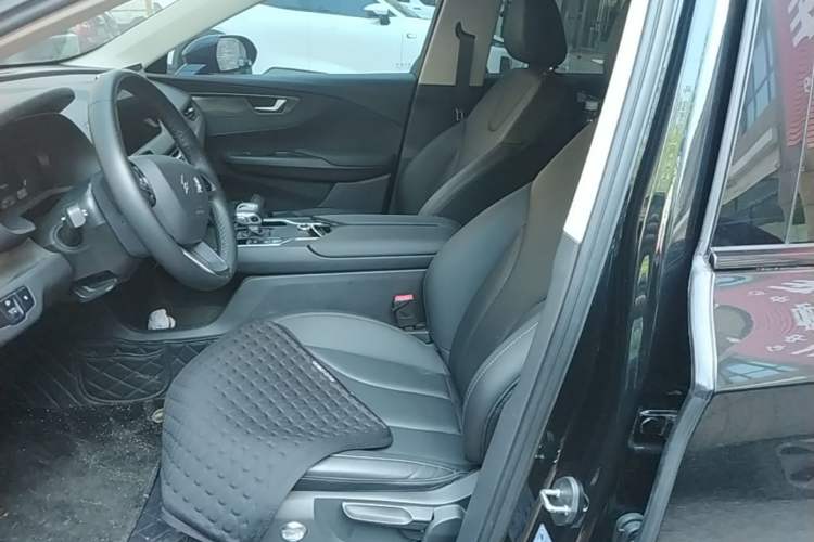 Used Hongqi E-QM5 2022 431 km Charge & Enjoy Edition Left Front Seat