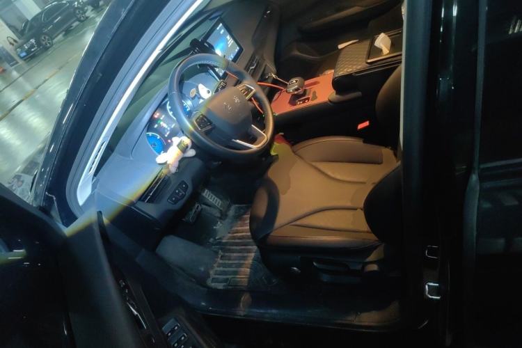 Used Hongqi E-QM5 2022 431 km Charge & Enjoy Edition Left Front Seat