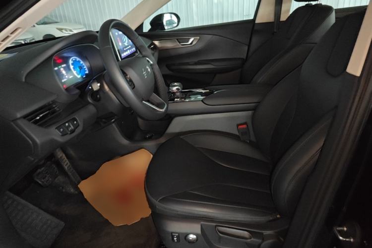 Used Hongqi E-QM5 2022 431 km Charge & Enjoy Edition Left Front Seat