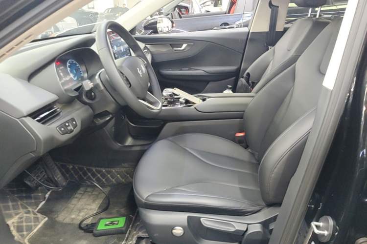 Used Hongqi E-QM5 2022 431 km Charge & Enjoy Edition Left Front Seat