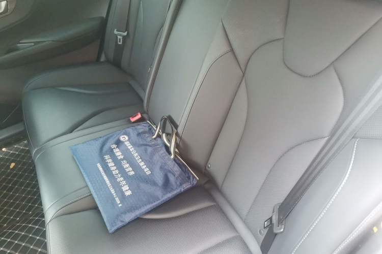 Used Hongqi E-QM5 2022 431 km Charge & Enjoy Edition Left Rear Seat