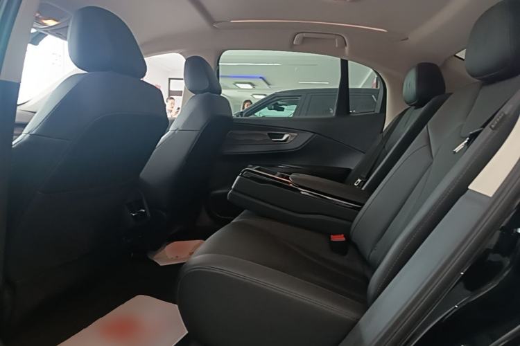 Used Hongqi E-QM5 2022 431 km Charge & Enjoy Edition Left Rear Seat
