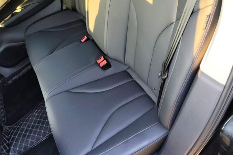 Used Hongqi E-QM5 2022 431 km Charge & Enjoy Edition Left Rear Seat