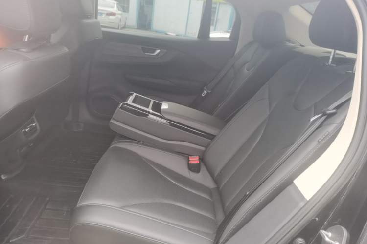 Used Hongqi E-QM5 2022 431 km Charge & Enjoy Edition Left Rear Seat