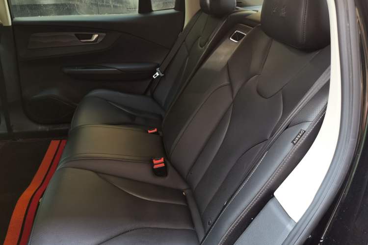 Used Hongqi E-QM5 2022 431 km Charge & Enjoy Edition Left Rear Seat