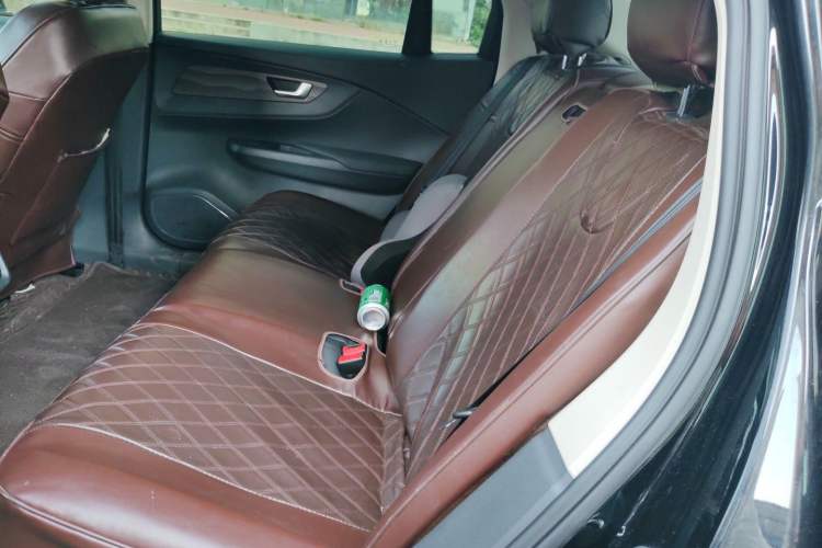 Used Hongqi E-QM5 2022 431 km Charge & Enjoy Edition Left Rear Seat