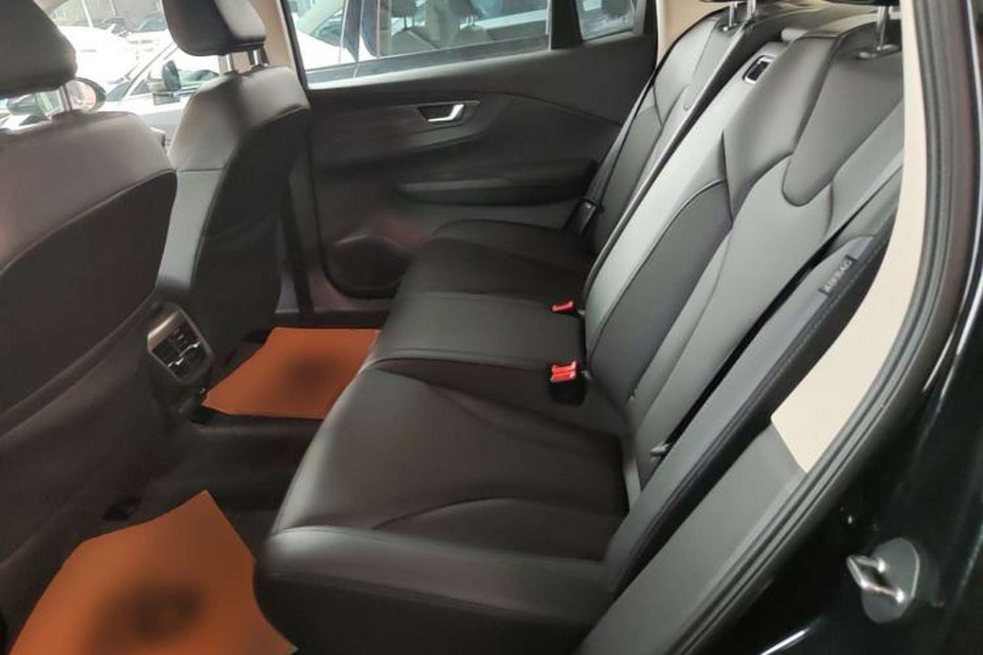 Used Hongqi E-QM5 2022 431 km Charge & Enjoy Edition Left Rear Seat