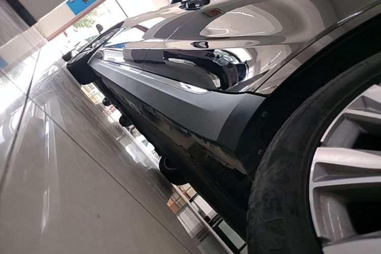 Used Hongqi E-QM5 2022 431 km Charge & Enjoy Edition Left Side Sill