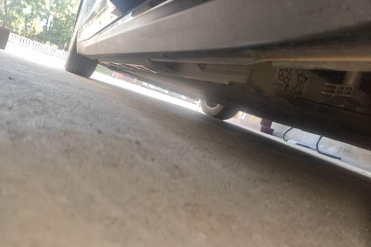 Used Hongqi E-QM5 2022 431 km Charge & Enjoy Edition Left Side Sill
