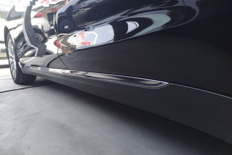 Used Hongqi E-QM5 2022 431 km Charge & Enjoy Edition Left Side Sill
