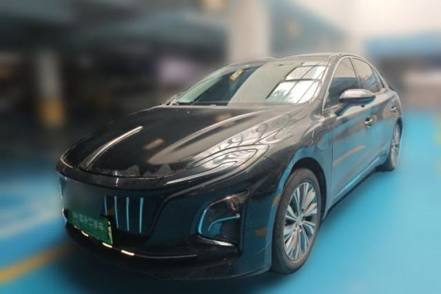 Used Hongqi E-QM5 2022 431 km Charge & Enjoy Edition